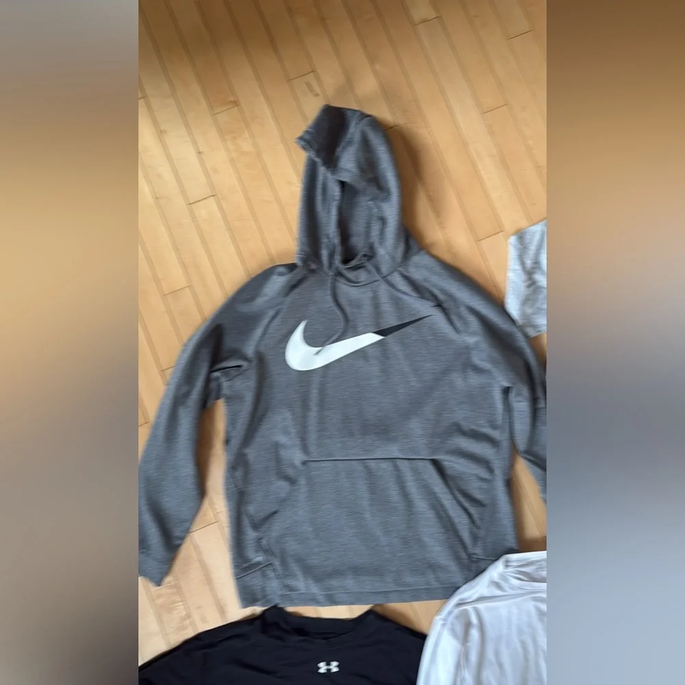 Men’s sports lot- includes Red Sox Baseball! Nike, Basketball, Soccer, Patriots - Picture 9 of 10